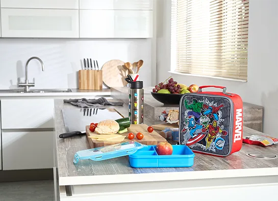 Marvel LunchBag Avengers Lunch Box and Bottle